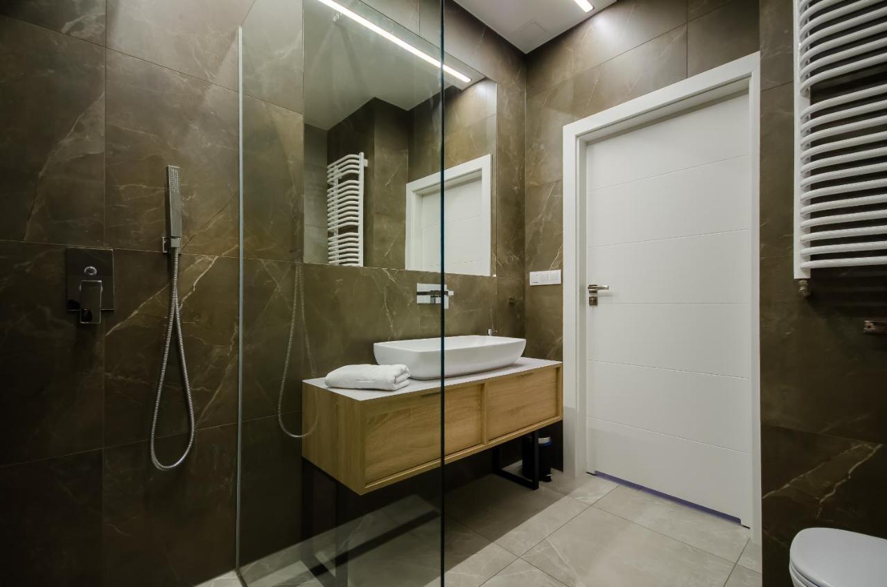 Krakowiak Apartments Bagian luar foto